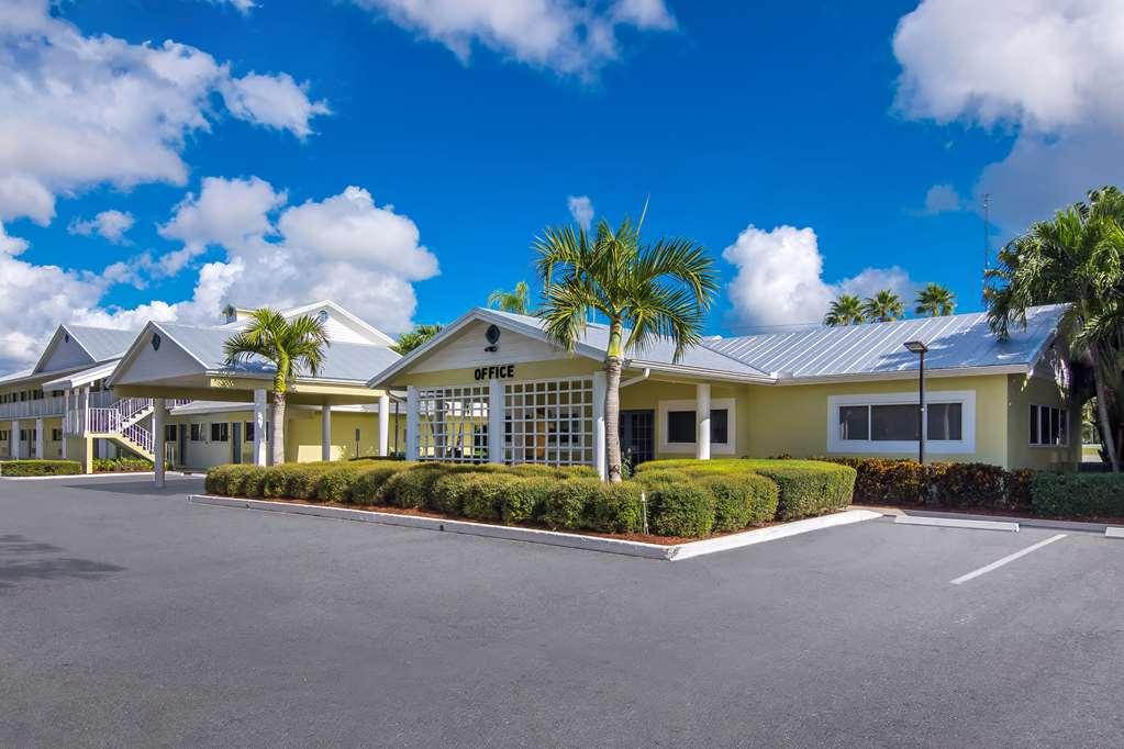 Best Western Port St. Lucie Hotel Exterior photo