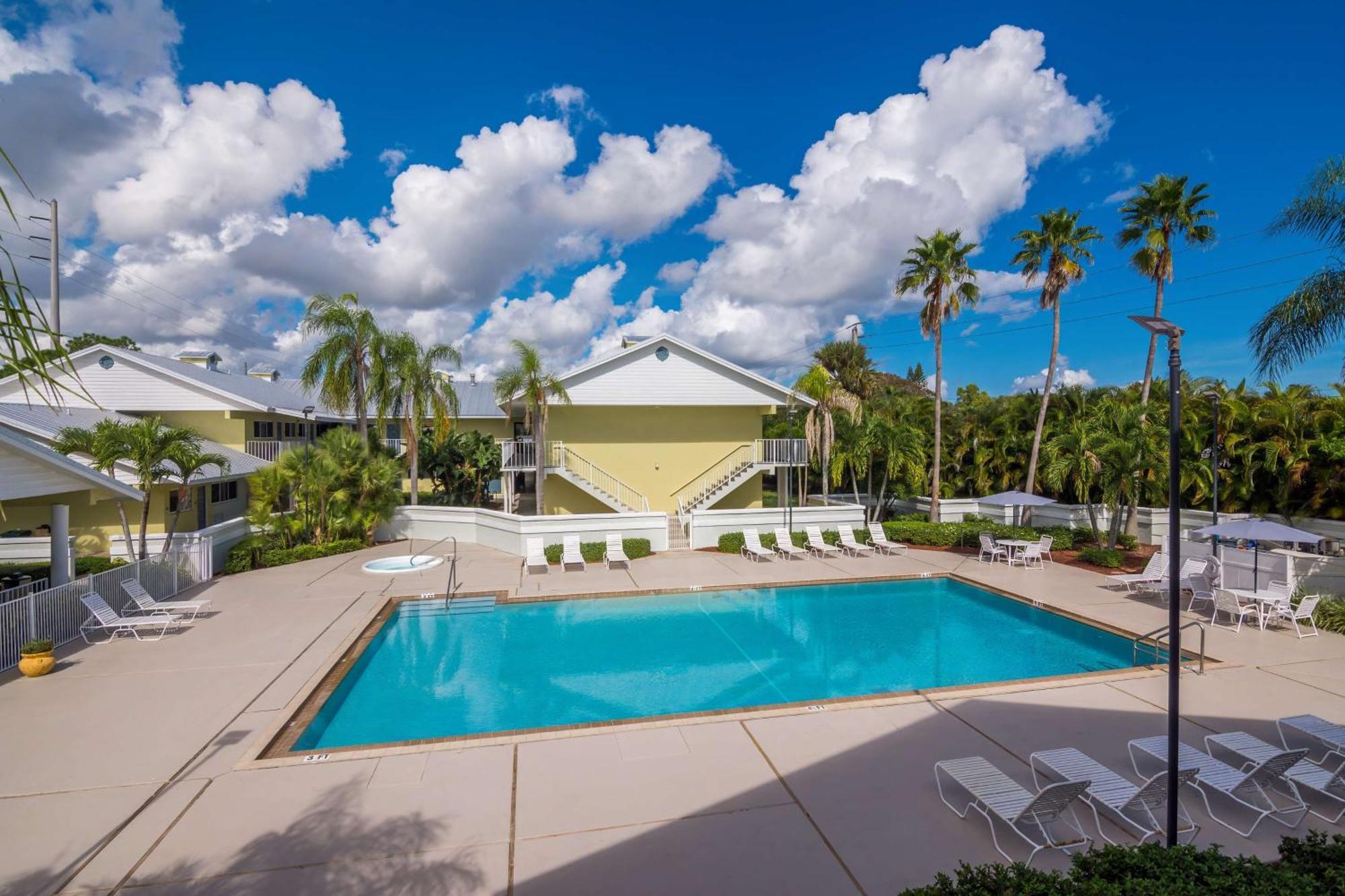 Best Western Port St. Lucie Exterior photo